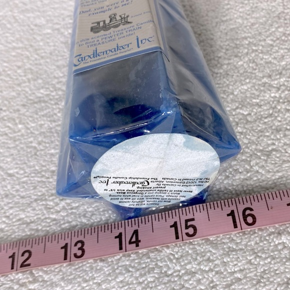 Vintage Blue Fathers Day Candle With Pewter Train Treasure Inside Candle - Picture 3 of 12